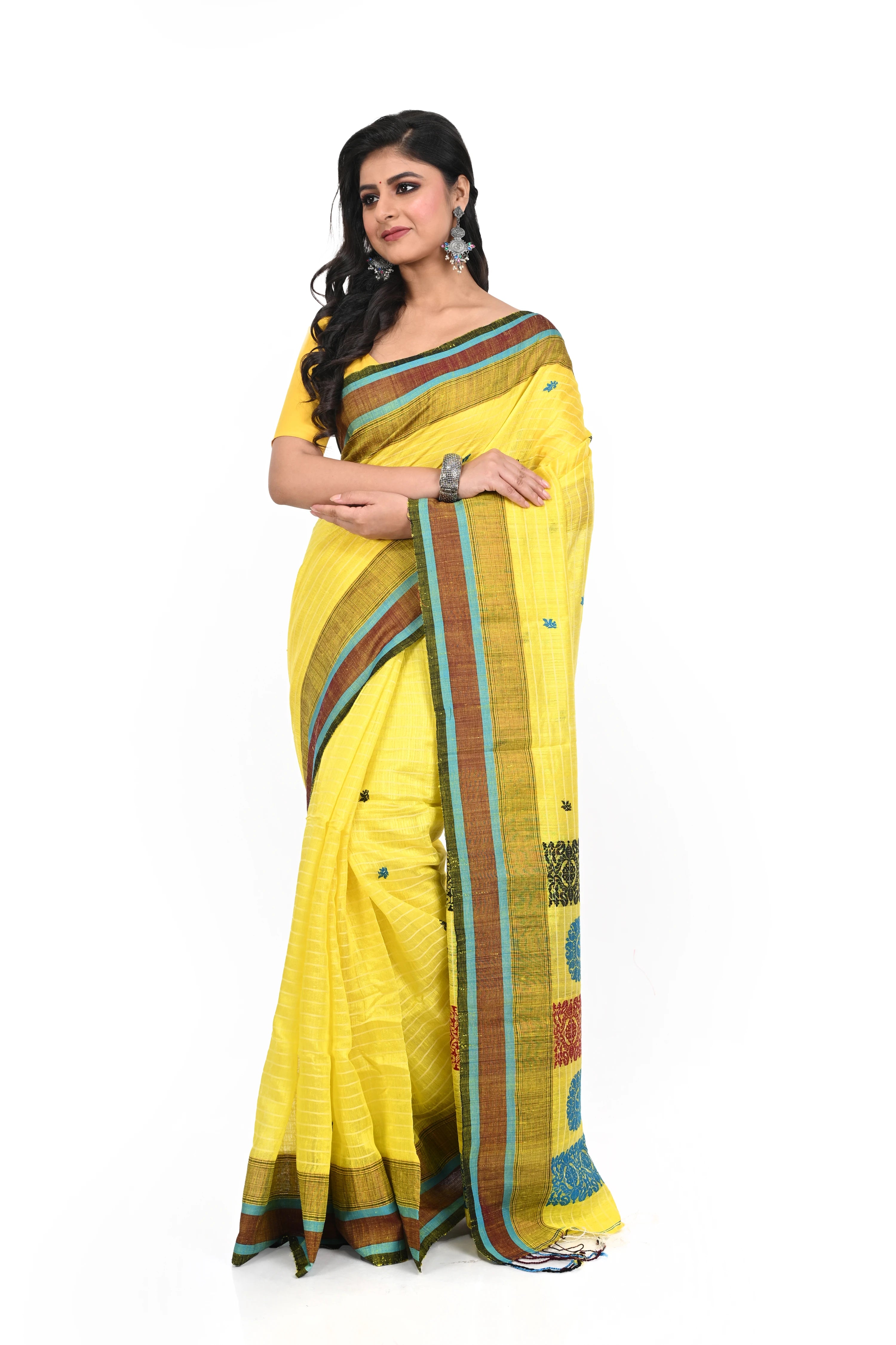Golden Yellow Pure Matka Silk Handloom Saree with Decorated Pallu and Border