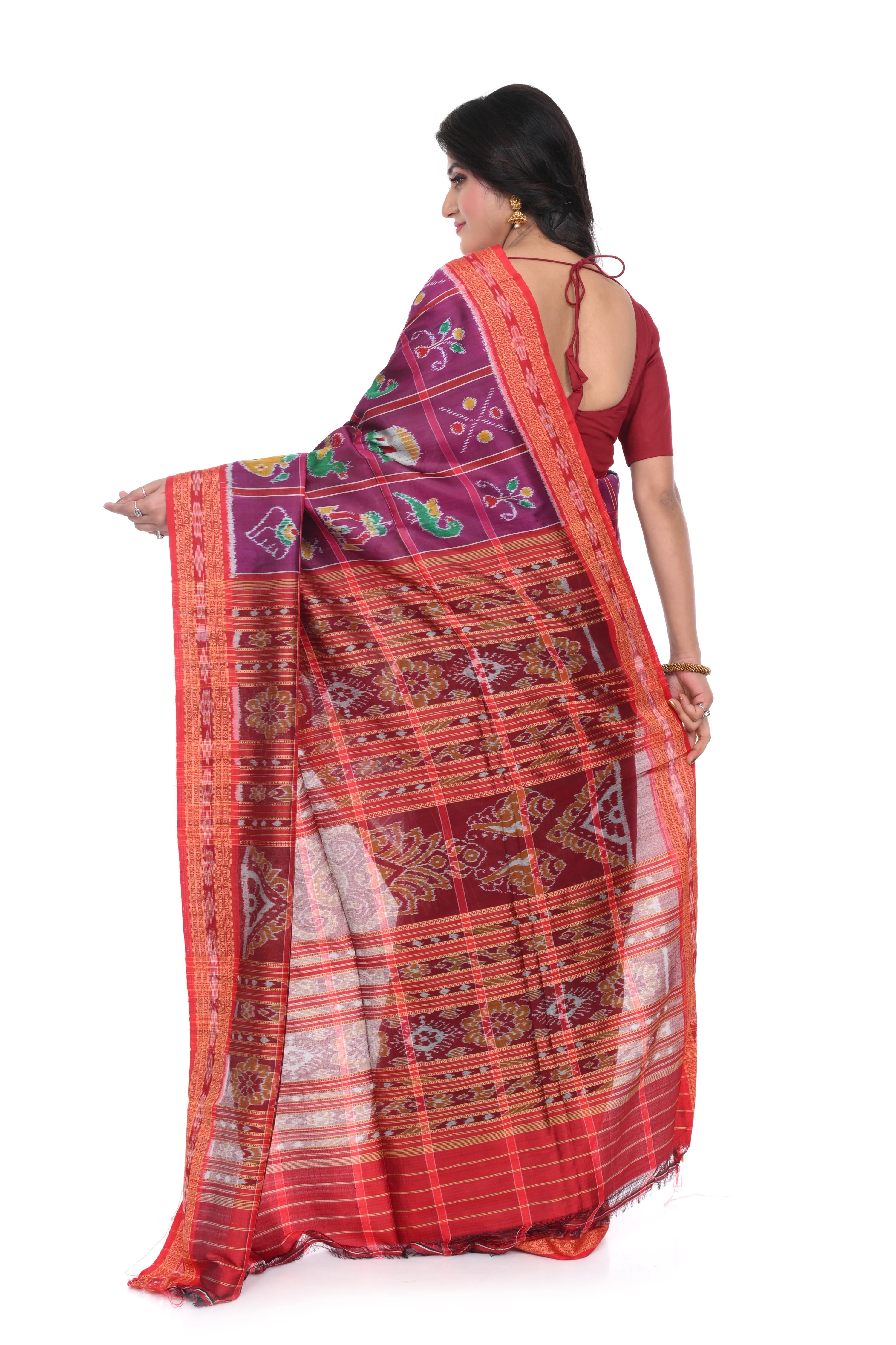 Mazenta Colour Nabakothi Khandua Silk Saree.